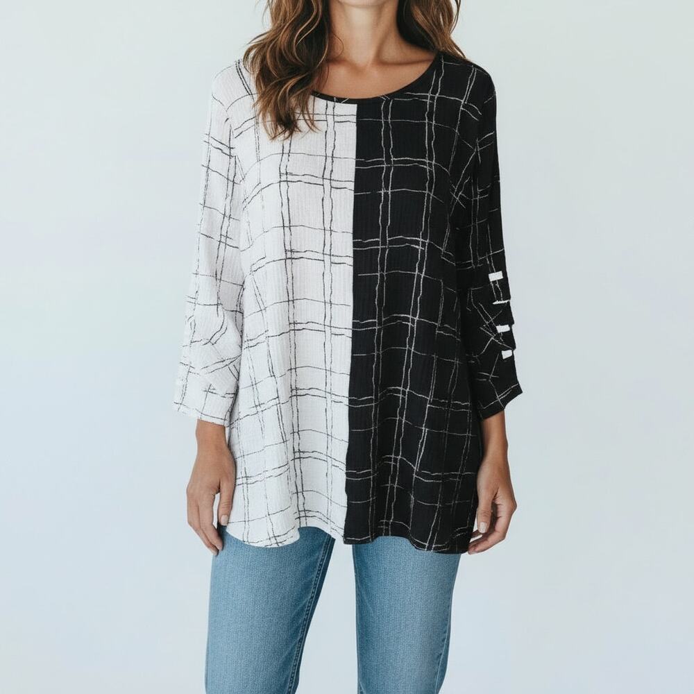 Ali Miles Boxy Black & White Crinkle Tunic Top Size Medium Artsy